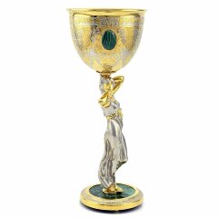 Подарочный кубок для вина «Канефора» в подарок девушке