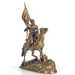 Скульптурная композиция «Казак знаменосец»