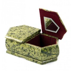 Каменная шкатулка из змеевика «Алмаз» для украшений