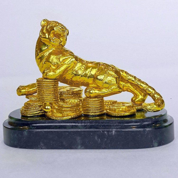 Позолоченная статуэтка «Богатый тигр» из бронзы — символ 2022 года