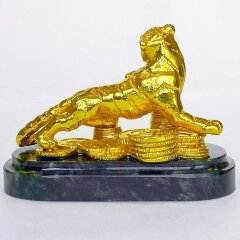Позолоченная статуэтка «Богатый тигр» из бронзы — символ 2022 года