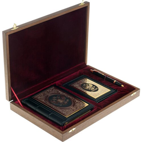 Подарочный набор «Герб России» (обложка для паспорта, ежедневник, ручка)