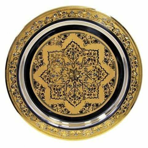 Поднос на ножках