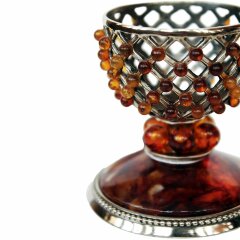 Подставка для яйца из янтаря «Цезарь»