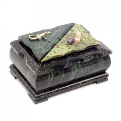 Прямоугольная шкатулка из змеевика «Ящерица» для украшений