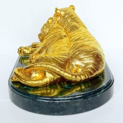 Позолоченная статуэтка «Семейство тигров» из бронзы — символ 2022 года