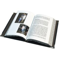 Иллюстрированная книга «Юрий Хой и группа Сектор Газа» в кожаном переплёте