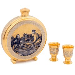 Позолоченная фляжка «Охотничья» с двумя рюмками