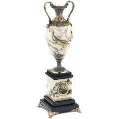 Красивая ваза для цветов «Антик» из мрамора