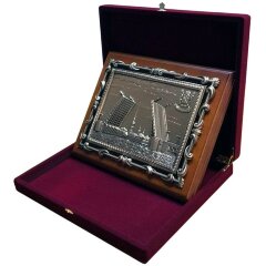 Сувенирная картина гравюра «Дворцовый мост» с видами и символикой города СПб