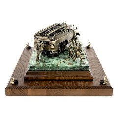 Сувенирная диорама «Первые ликвидаторы»