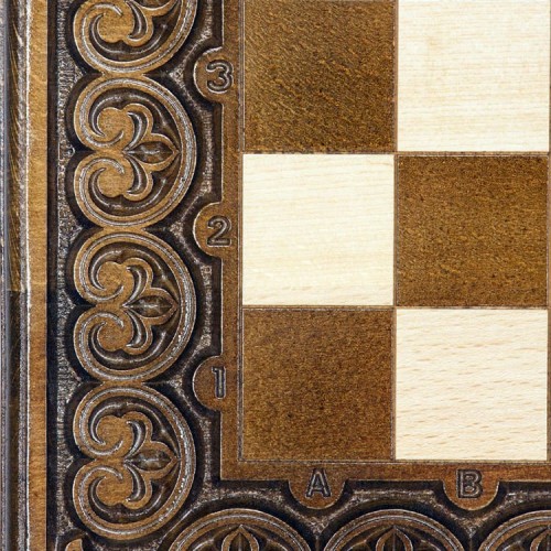 Резные шахматы «Королевские» (орех) 60x60