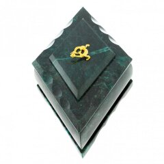 Каменная шкатулка из змеевика «Ромб» для украшений