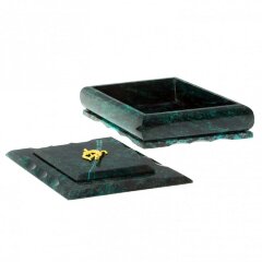 Каменная шкатулка из змеевика «Ромб» для украшений