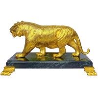 Позолоченная статуэтка «Амурский тигр» на камне — символ 2022 года