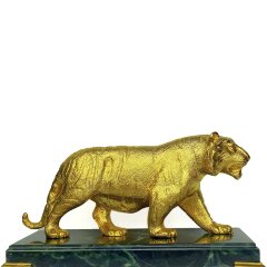 Позолоченная статуэтка «Амурский тигр» на камне — символ 2022 года
