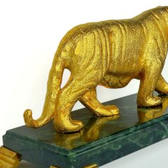 Позолоченная статуэтка «Амурский тигр» на камне — символ 2022 года