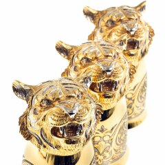 Подарочный набор 3 стопки перевёртыши «Тигр» с сувенирной тарелкой