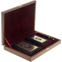 Подарочный набор «Документы» (кожаная обложка паспорта, визитница, ручка Parker)