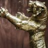 Украшенный бокал для пива «Тигр» с объёмной фигуркой