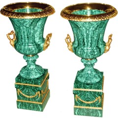 Большая ваза из камня малахит «Классика» для интерьера дома