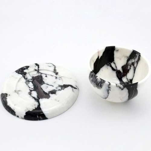 Большая икорница с позолотой «Осётр» на камне станет украшением стола