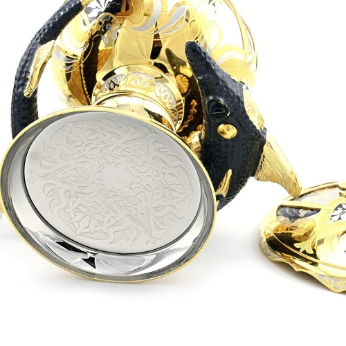 Большая икорница с позолотой «Осётр» на камне станет украшением стола