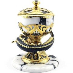 Большая икорница с позолотой «Осётр» на камне станет украшением стола