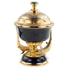 Икорница «Две стерлядки» из нефрита — стильное изделие которое станет украшением праздничного стола