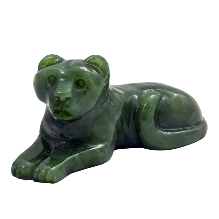 Декоративная фигурка ручной работы «Тигр» из зелёного нефрита — как символ 2022 года и новогодний сувенир