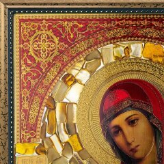 Витражная икона «Семистрельная» с янтарём в багете