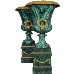 Малахитовая ваза «Классика» из натурального камня для интерьера дома