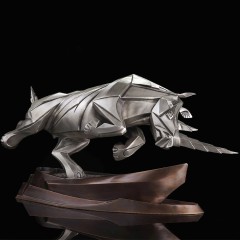 Полигональная фигура «Носорог» в подарок партнёру по бизнесу