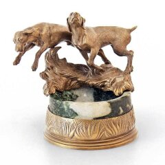 Бронзовая пепельница «Бегущие собаки» в подарок охотнику