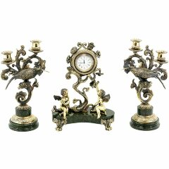 Каминные часы из бронзы «Колибри» с канделябрами на натуральном камне (змеевик)