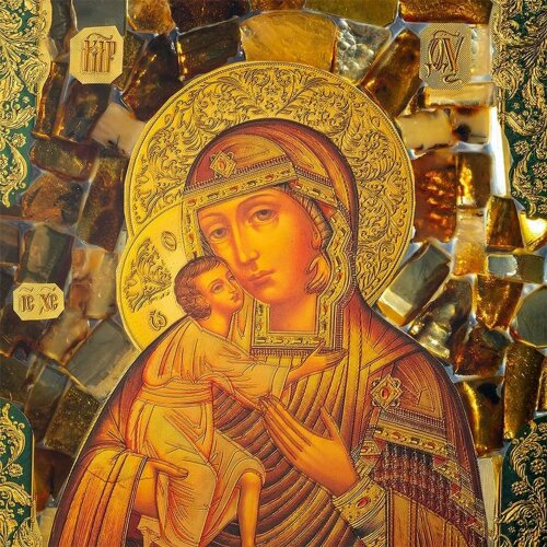 Янтарная икона «Божья Матерь Феодоровская» в багете