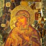 Янтарная икона «Божья Матерь Феодоровская» в багете