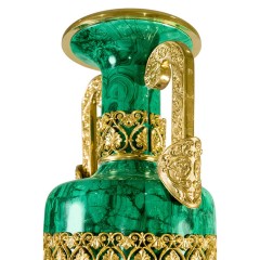 Напольная ваза из камня малахит «Лутрофор» для стильного интерьера дома