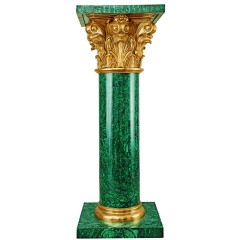 Премиум подиум из камня малахит «Колонна» для стильного интерьера