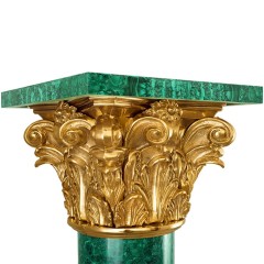 Премиум подиум из камня малахит «Колонна» для стильного интерьера