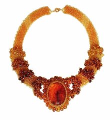 Янтарное колье «Радужный вечер»