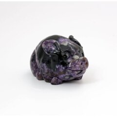 Сувенирная фигурка «Свинка» из натурального камня чароит