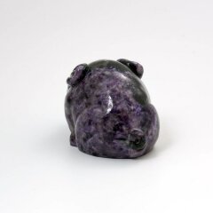 Сувенирная фигурка «Свинка» из натурального камня чароит