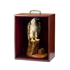 Сувенир из натурального янтаря «Сокол Сапсан» в подарок