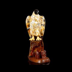 Сувенир из натурального янтаря «Сокол Сапсан» в подарок