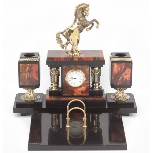 Настольный набор «Вздыбленный конь» (яшма)