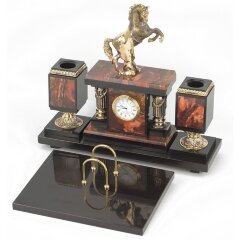 Настольный набор «Вздыбленный конь» (яшма)