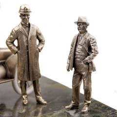 Сувенирная диорама «Генри Форд и модель Т»