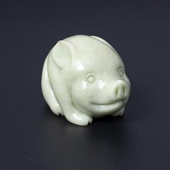 Сувенирная фигурка «Свинка» из натурального камня офикальцит