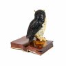 Сувенир из натурального янтаря «Сова с книгой» в подарок